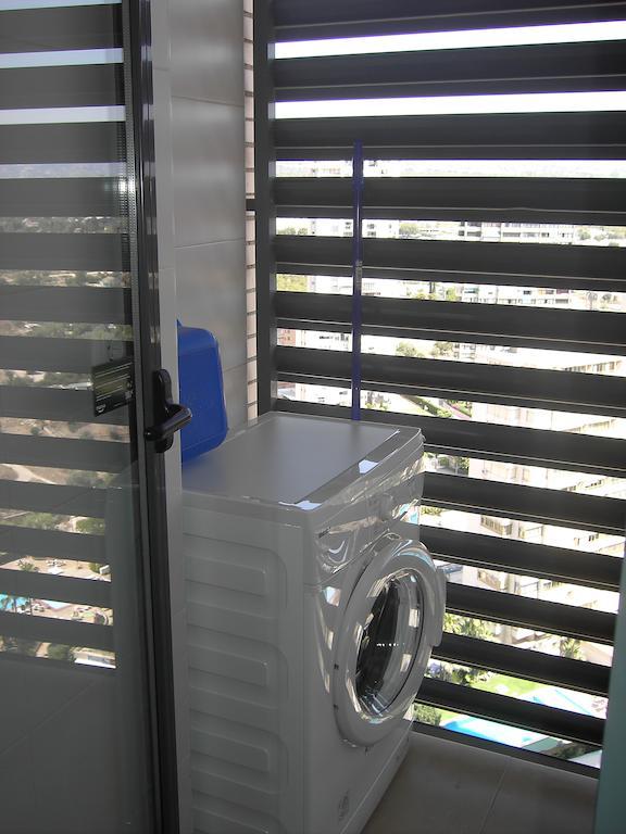 Apartamentos Con Terraza Torre D'Oboe By Renthas Benidorm Luaran gambar