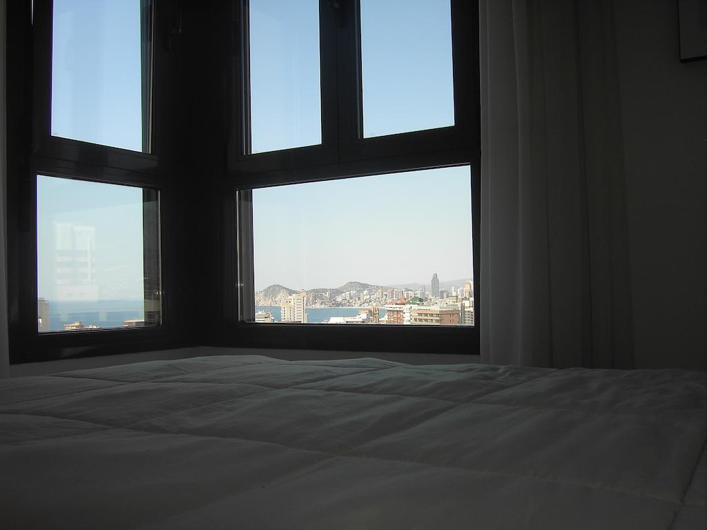 Apartamentos Con Terraza Torre D'Oboe By Renthas Benidorm Luaran gambar