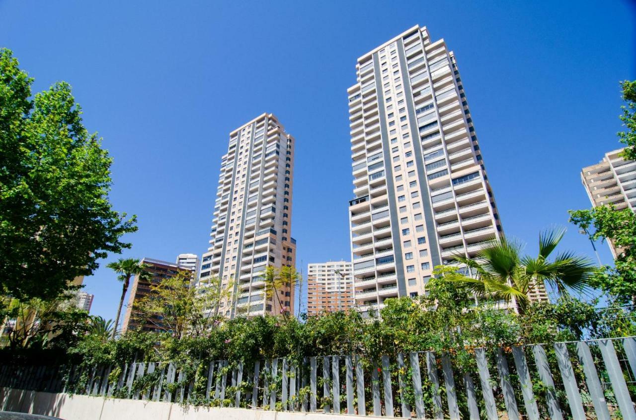 Apartamentos Con Terraza Torre D'Oboe By Renthas Benidorm Luaran gambar