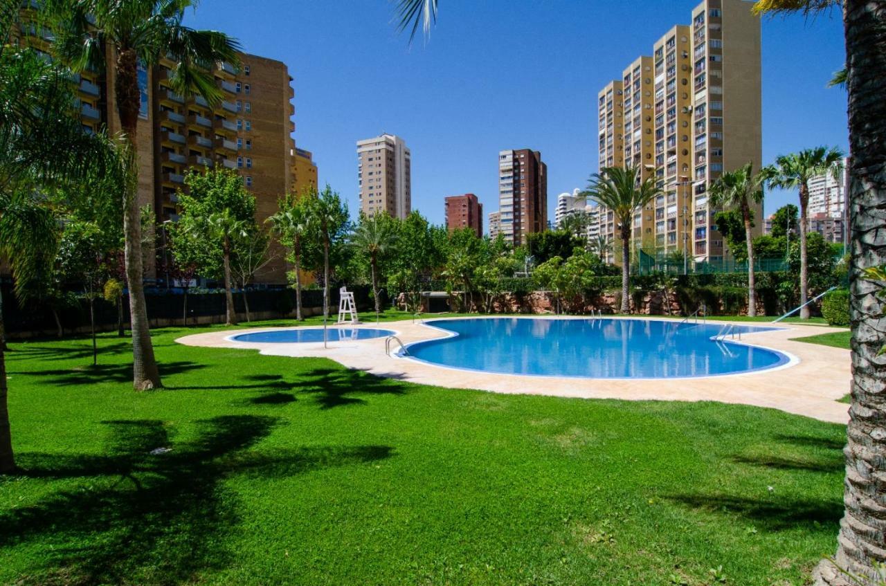 Apartamentos Con Terraza Torre D'Oboe By Renthas Benidorm Luaran gambar